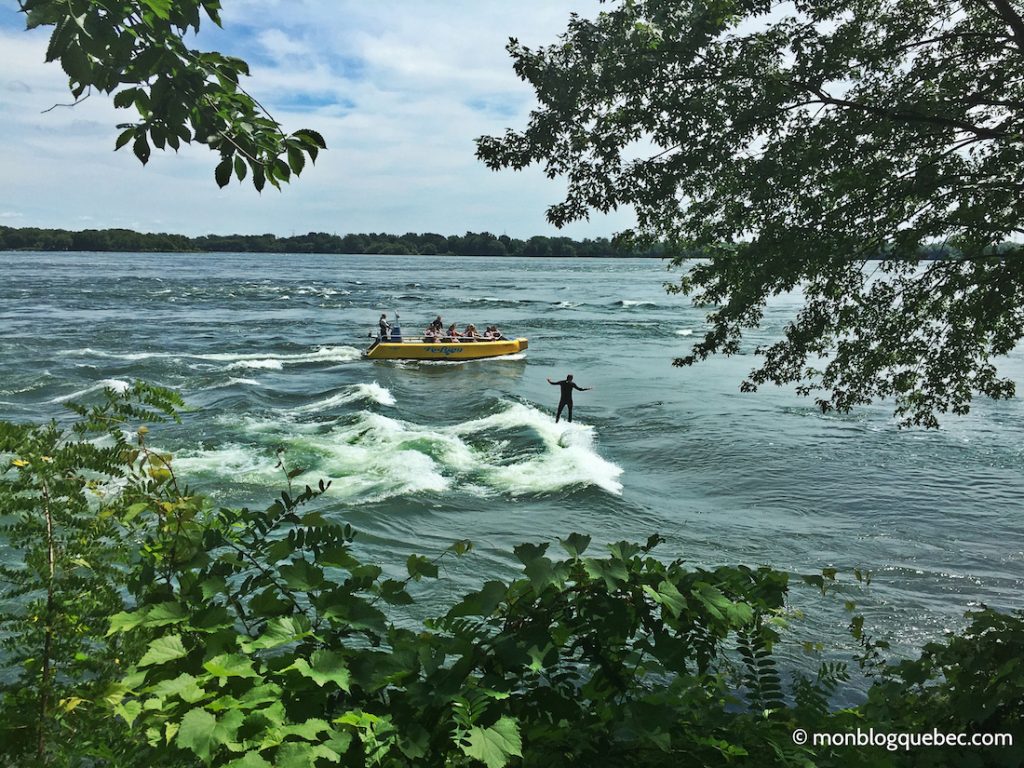 Nos coups de coeur Activités insolites à Montréal Surfer sur le Saint Laurent Nos coups de coeur Activités insolites à Montréal Surfer monblogquebec