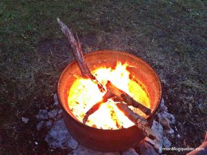 Nos bons plans 10 raisons de camper au Canada feu de camp Nos bons plans 10 raisons de camper au Canada monblogquebec