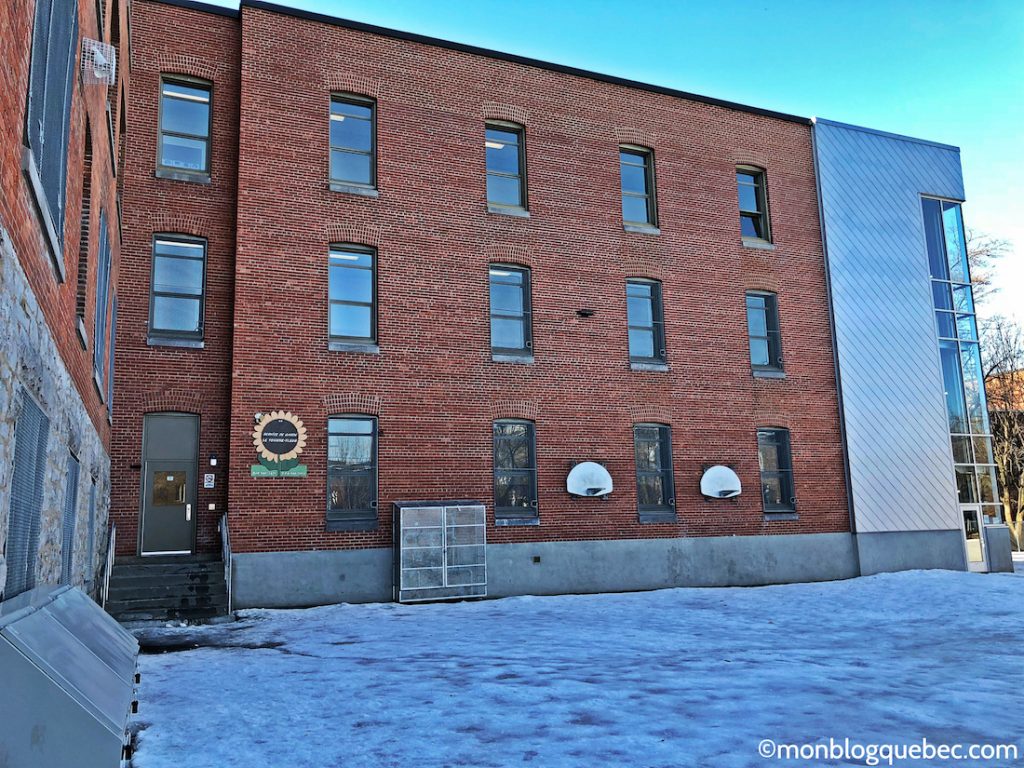 Immigrer L'école au Québec Ecole primaire au Québec L'école au Québec les récréations